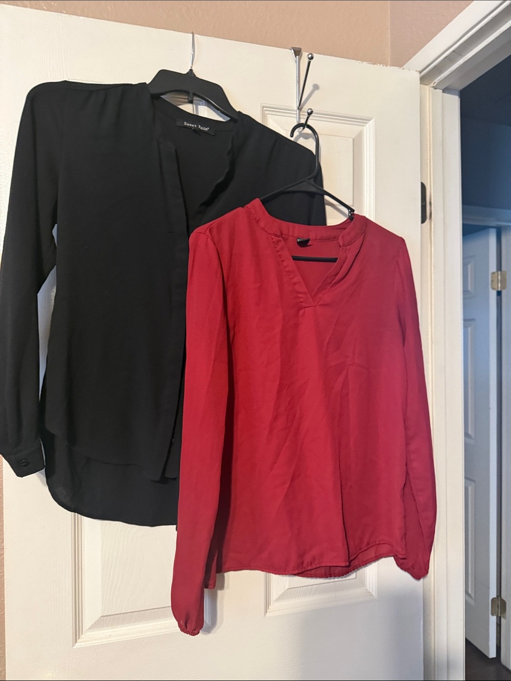 Womens Red V-Neck Long Sleeve Blouse